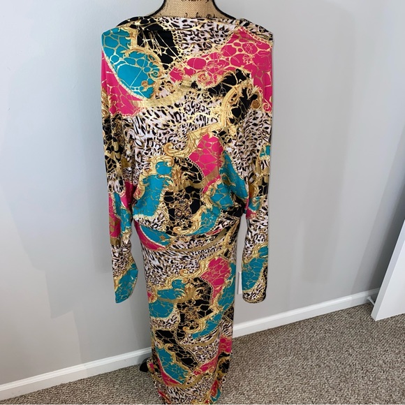 Colorful Animal Print Long Stretchy Open Back Maxi Dress Long Sleeves Size L - Picture 3 of 7